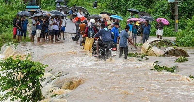 Karnataka Heavy Rainfall announced 2 days holiday for schools and colleges due to rain