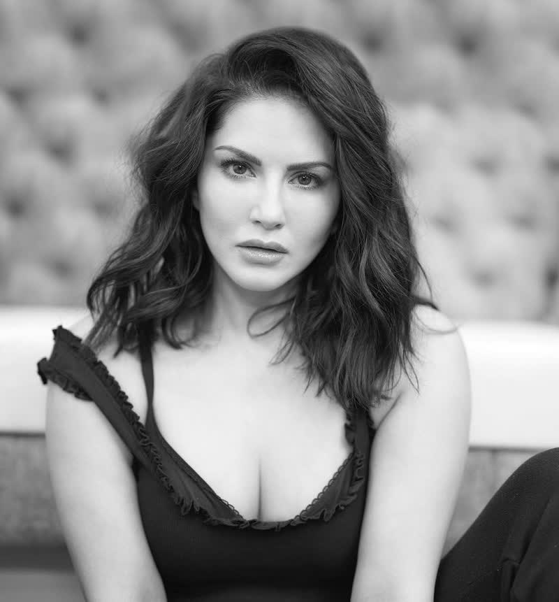 Bollywood Actress Sunny Leone Photoshoot viral 6