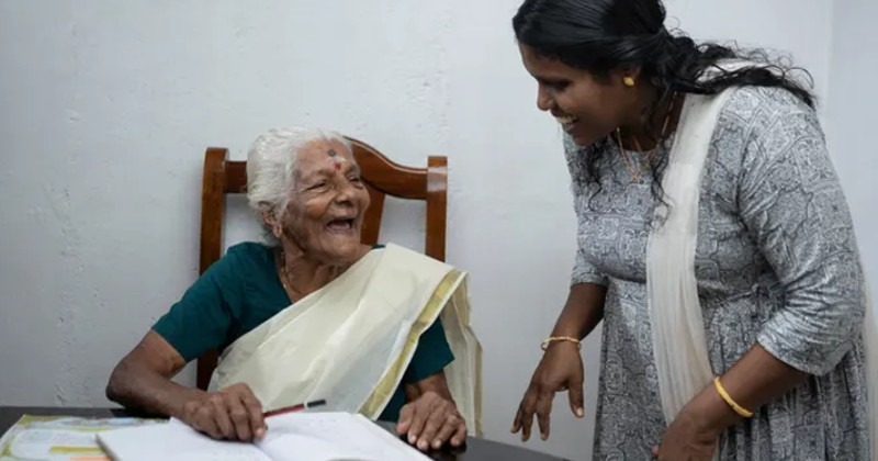 Kerala Grand Mother fulfills her reading dream