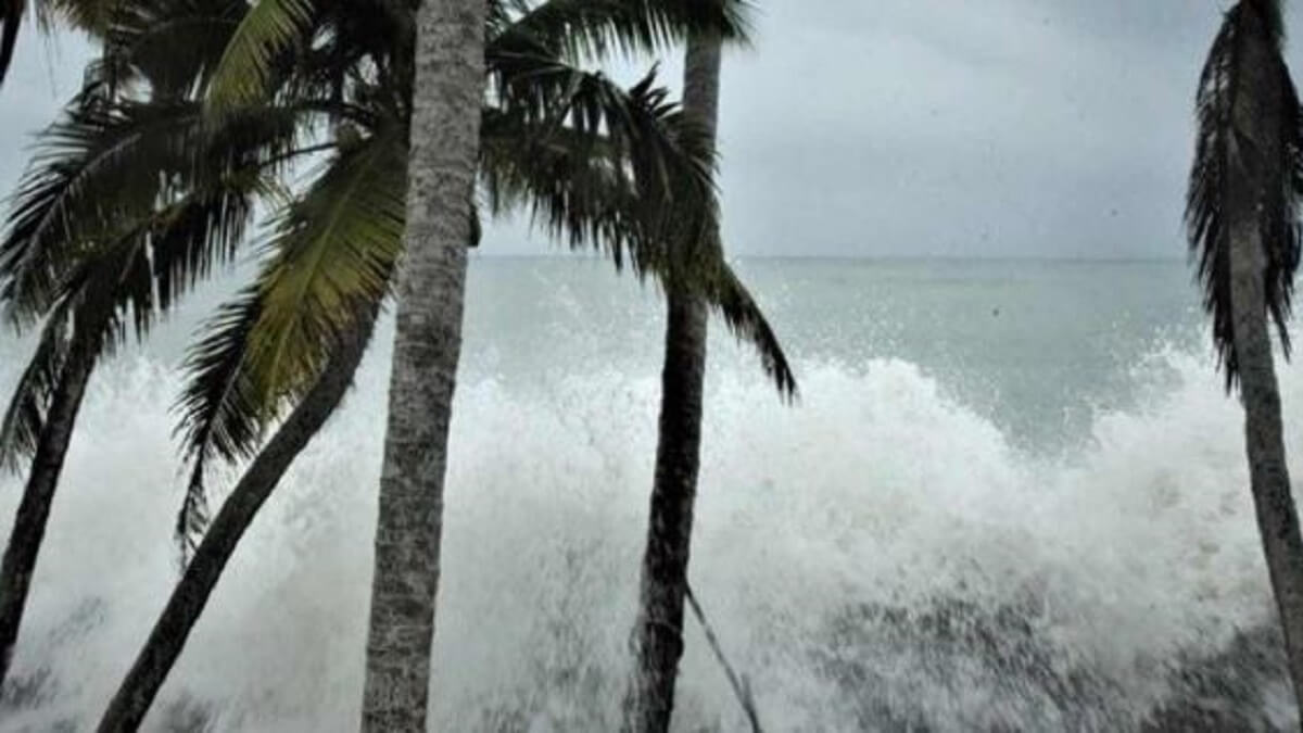 Heavy Rainfall in Coastal : Mocha storm wave is likely to rain heavily in various districts of the state today