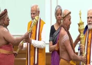 Historic Sengol - PM Modi: Prime Minister Modi established a historic 'Sengol' in the new Parliament House