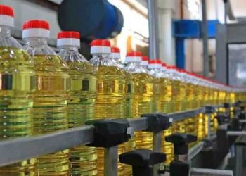 Cooking oil price down Rs 8 to 12 per litre
