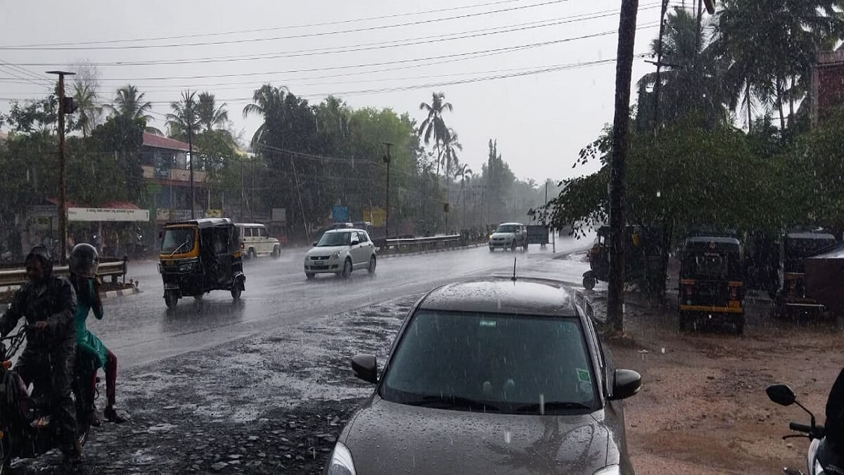Karnataka Rain Updates : Heavy rain in many parts of the state on June 8, yellow alert announced