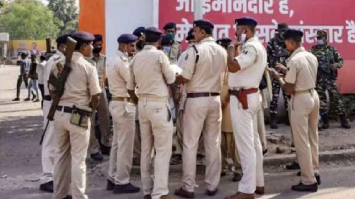 Lathicharge by police in protest: BJP worker killed