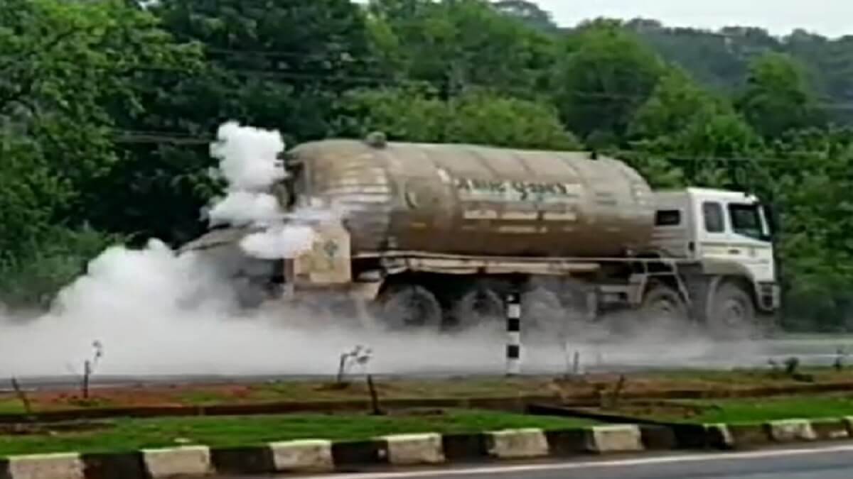 Gas leak from gas tanker near Kadekodi in Kumta