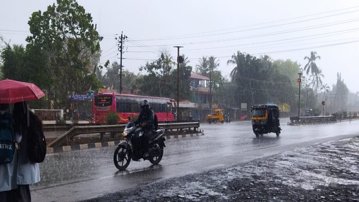 Karnataka Weather : Sparse rain in coastal districts of the state : Moderate rain likely today