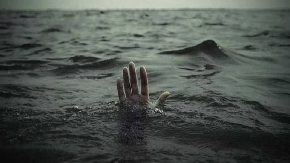 Mumbai Crime : 5 boys drowned in water, 3 missing