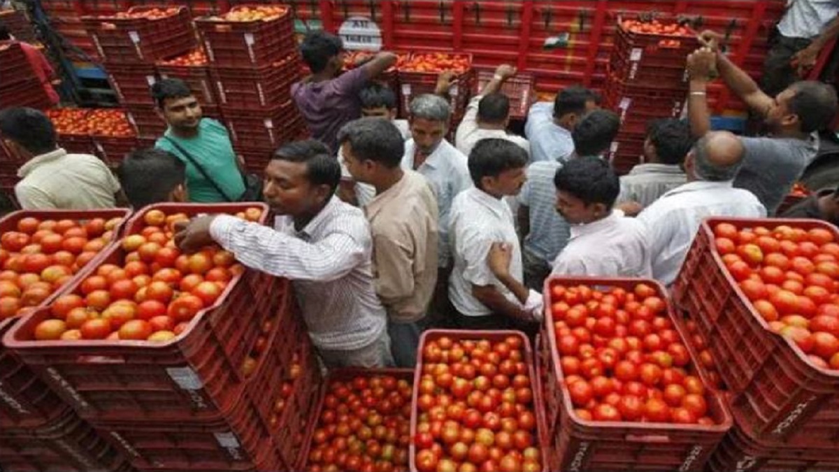 Tomato price hike: In this state, you can get it for Rs. 90. Tomato: Do you know the price in Karnataka?