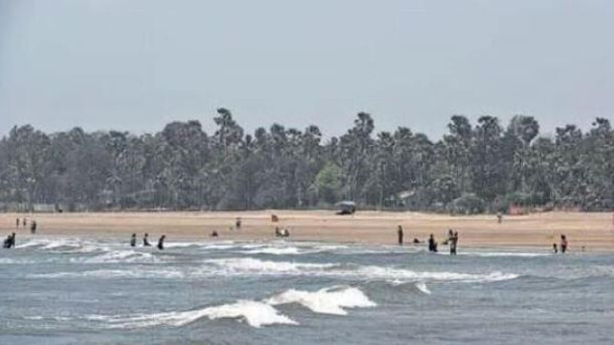 Karnataka Weather : Rain seen decreasing in coastal districts : Do not go into the sea, says Meteorological Department
