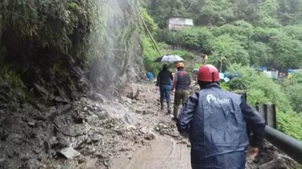 Uttarakhand landslide: Landslide due to heavy rains: More than 10 people missing