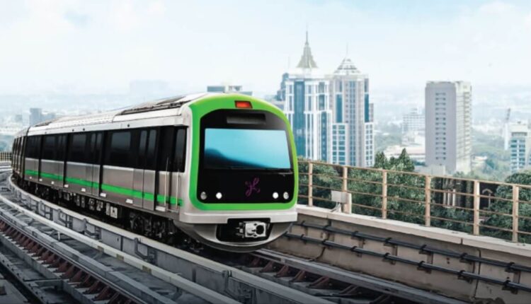 Bangalore Namma metro New record 7 lakh passengers traveled on a single day in Green line and Purpule Line