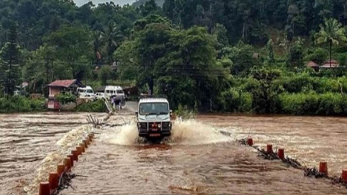 Hamoon Cyclone Heavy Rain Alert in Coastal Karnataka Next 3 days Declared Yellow Alert