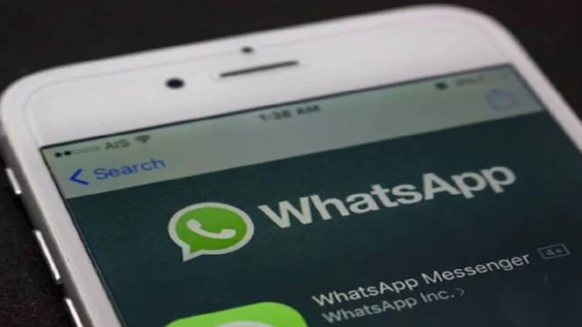 Whatsapp alert dont clicks on such messages 82 percent indians recive 12 fake messages daily 