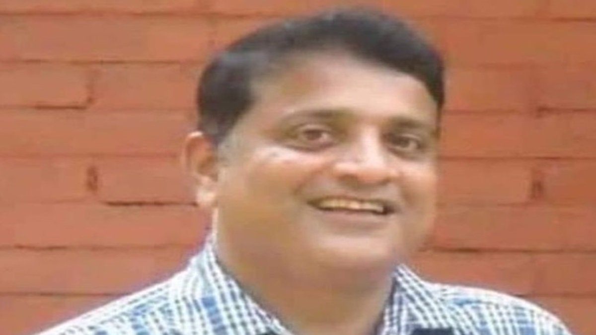 Mooru Muttu kannada drama artist Ashok Shanbhag passes away in kundapur