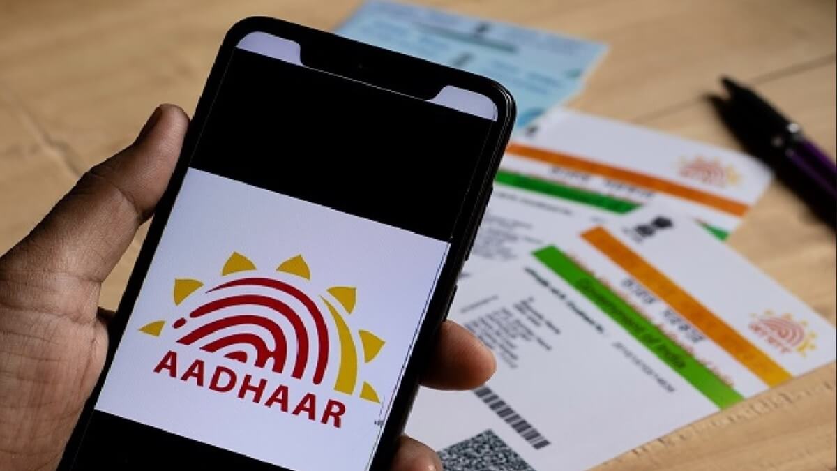 Aadhaar card free update Last chance till march 14 UIDAI