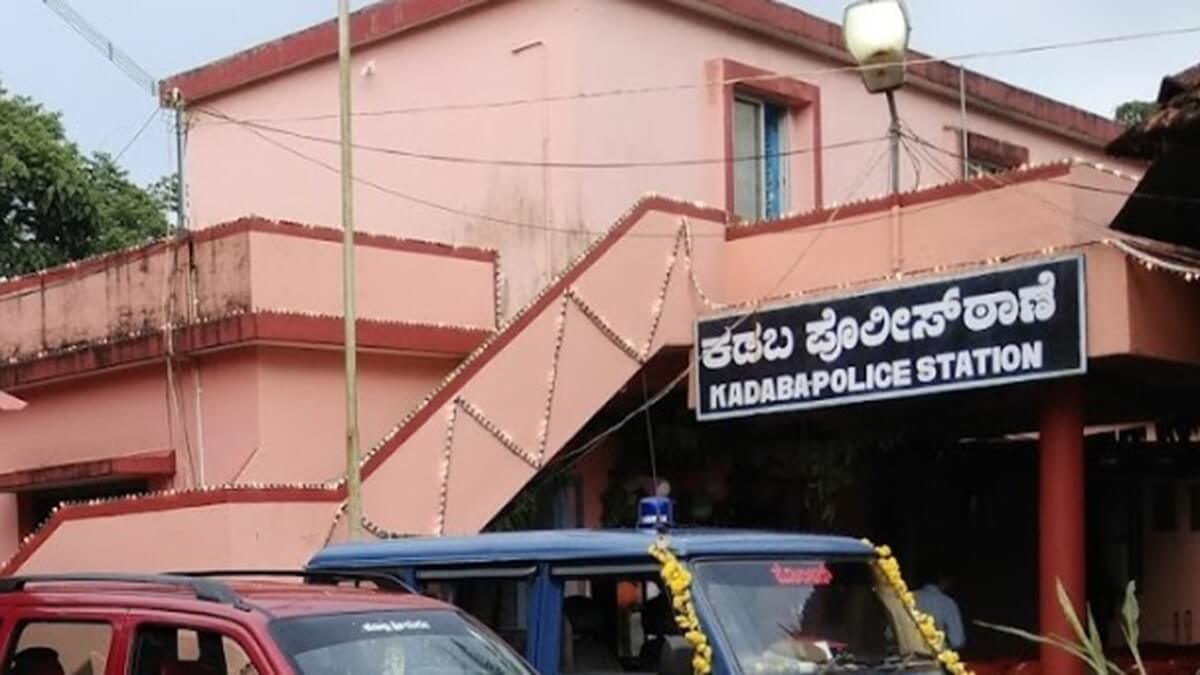 Mangalore Acid attack on three PUC students in Kadaba Dakshin Kannada Admitted Mangalore Hospital