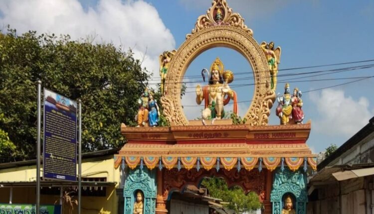 Odisha Puri Jagannatha Temple is an Famous Hindu Temple In India