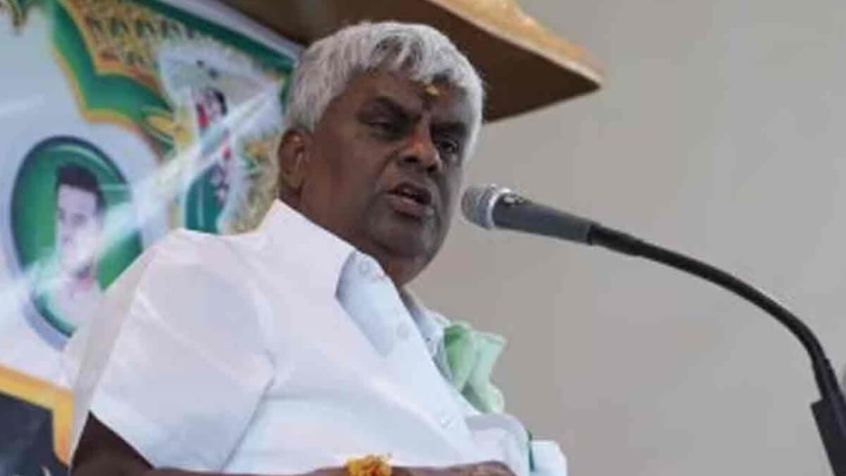 Karnataka News Kidnap Case Sit arrest JDS Leader HD Revananna 