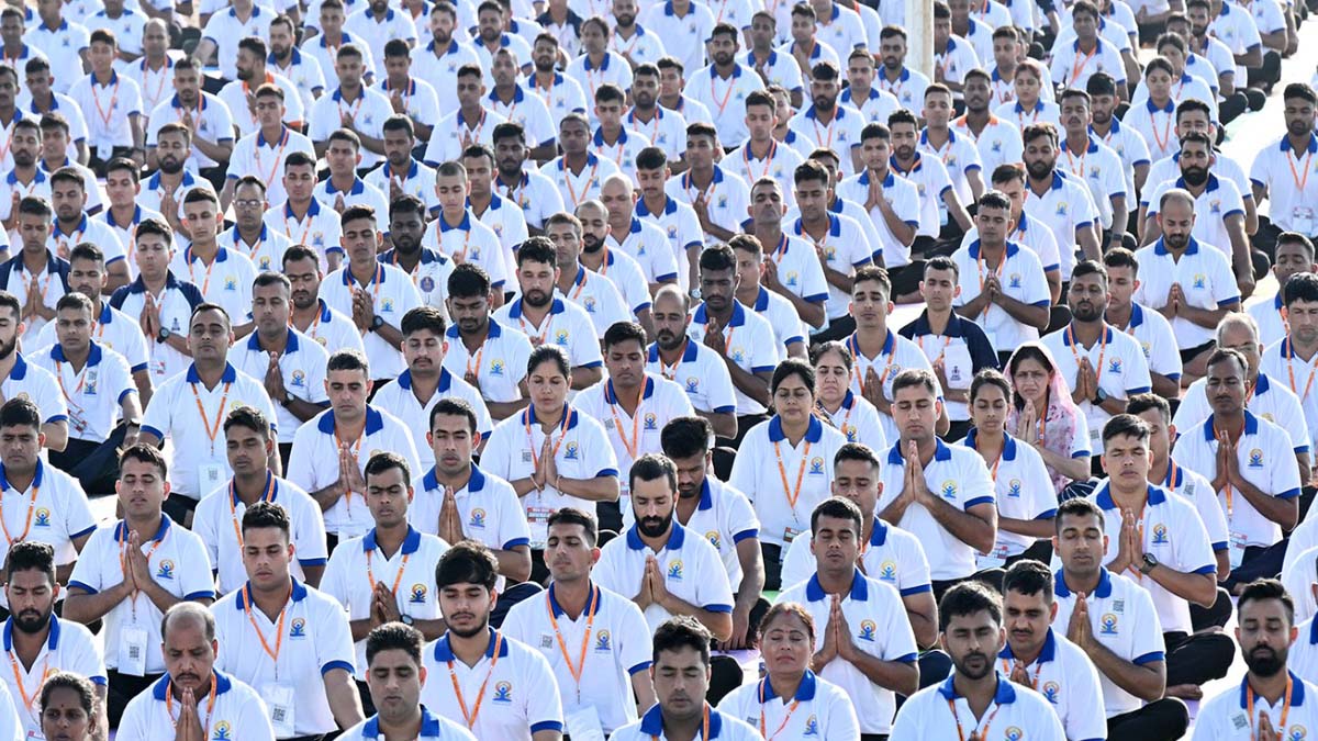 International yoga day 2025 why every year we celebrate yoga day on june 21 in Kannada News
