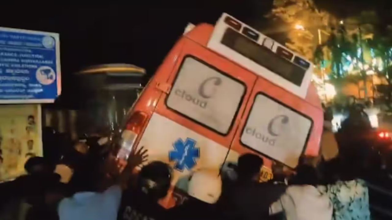 Bengaluru News Ambulance kills 2 people who is in red signal