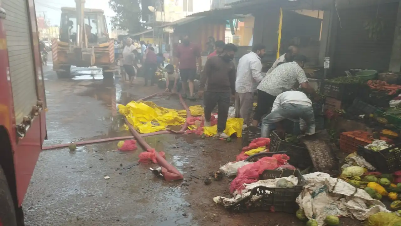 Accident in koteshwara Fire at SLRM unit loss of lakhs of rupees  