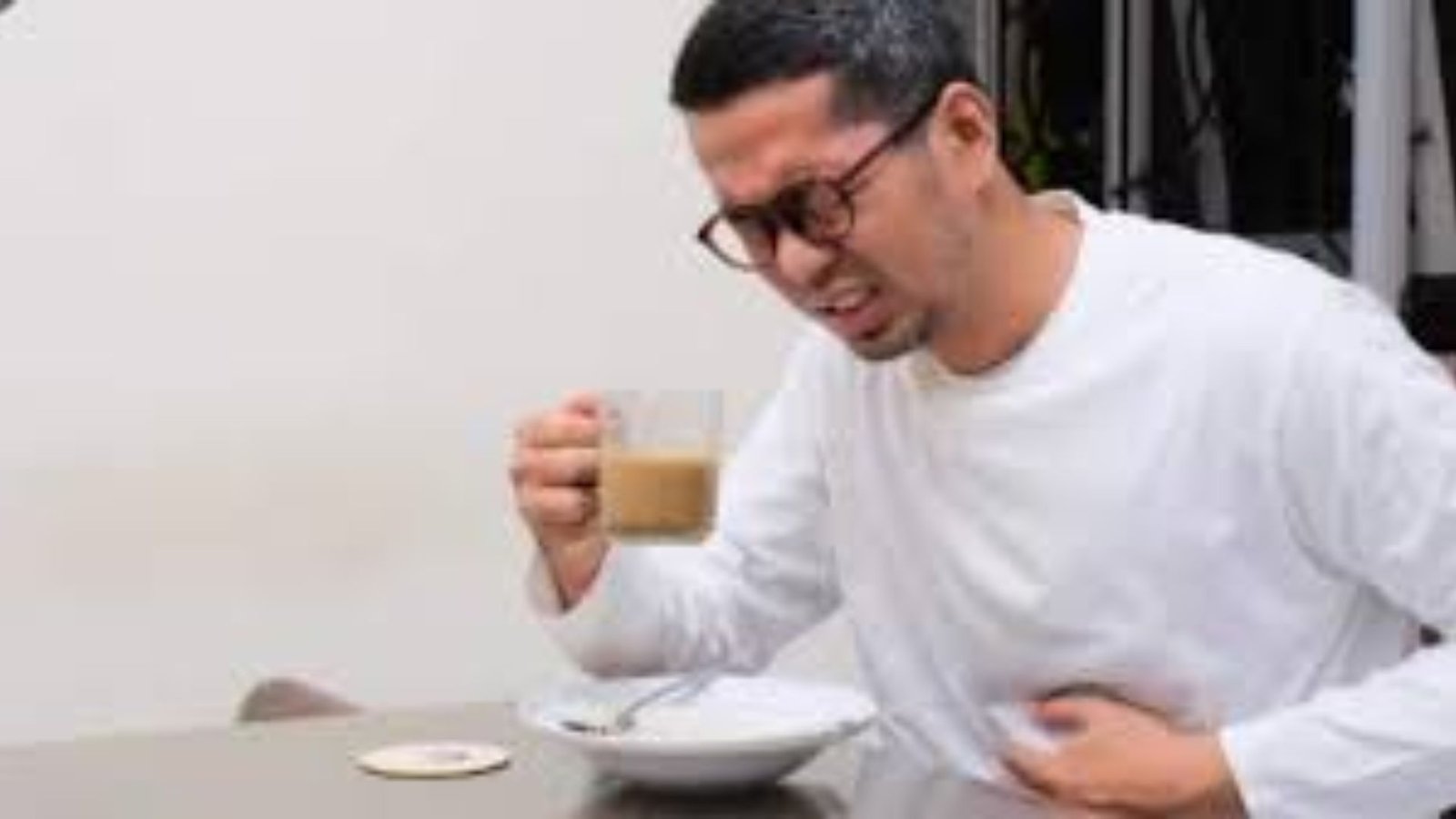 Dont eat these foods in empty stomach in morning