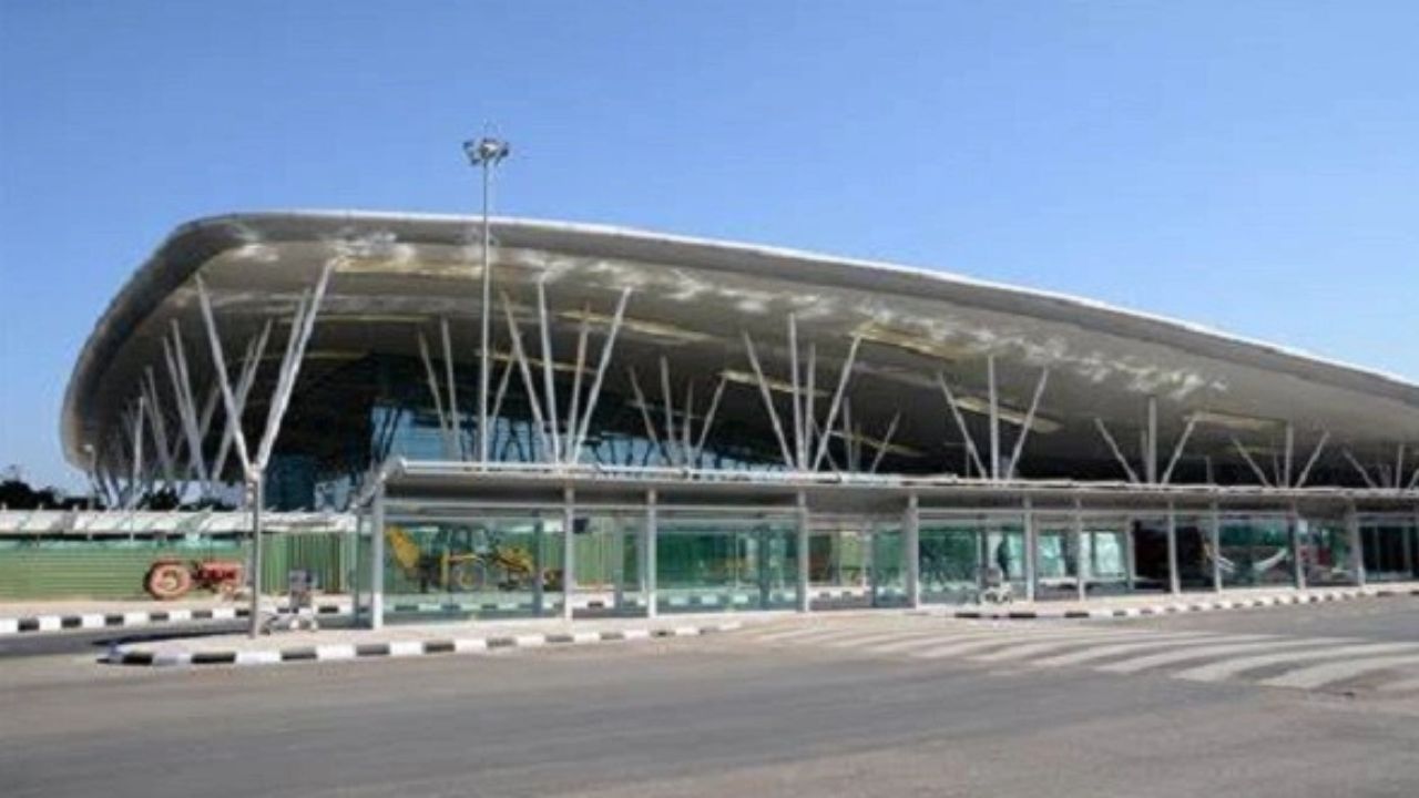 Bengaluru Airport increases parking fees, again opposed by taxi drivers