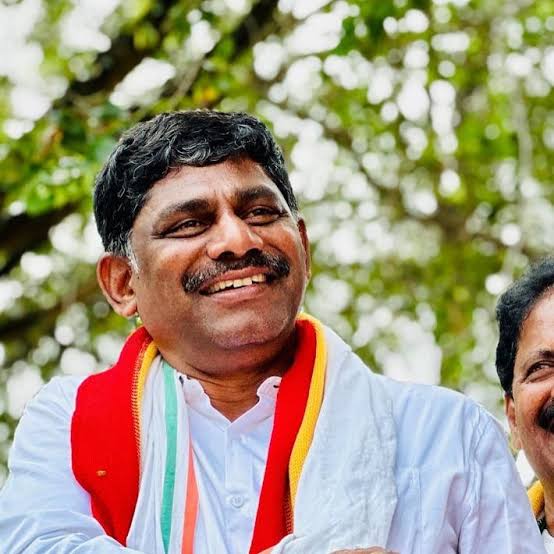 DK Suresh slams Tejasvi Surya, claiming his empty trunk protest reflects the Central Governments failure