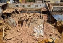 Canara bank building collapse in Belanganj Agra crores of money and gold buried