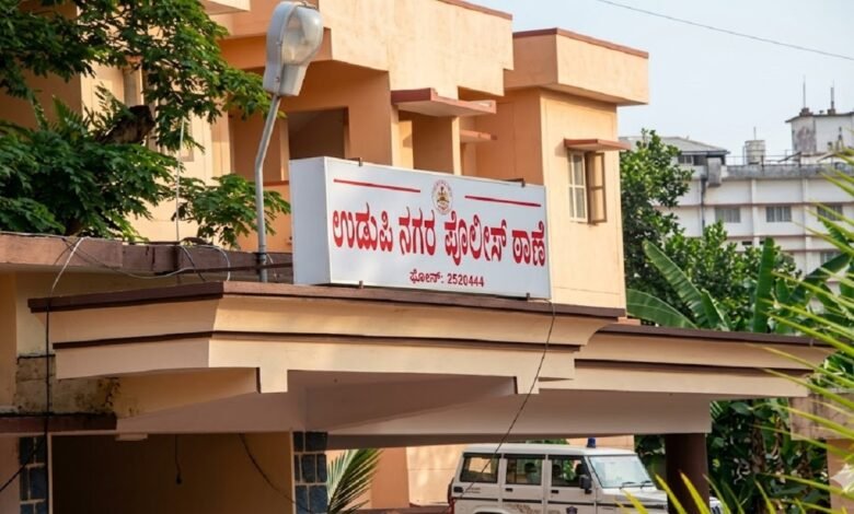 udupi fridge repair technician-accused theft blackmail police case