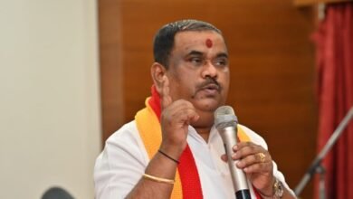ರೈಲ್ವೆ ಪರೀಕ್ಷೆಯಲ್ಲಿ ಕನ್ನಡ ಕಡೆಗಣನೆ, ಮತ್ತೆ ಅನ್ಯಾಯ? ಕರವೇ ಆಕ್ರೋಶ