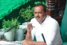 ಅರ್ಧರಾತ್ರಿ ಕಳೆದರೂ ನಿಲ್ಲದ ಮೀಟಿಂಗ್: ಆರೋಗ್ಯ ಇಲಾಖೆಗೆ ಚುರುಕು ಮುಟ್ಟಿಸಿದ ಸಚಿವ ಯು.ಟಿ. ಖಾದರ್!