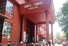 Udupi Court Bomb Threat : ಉಡುಪಿ ಜಿಲ್ಲಾ ನ್ಯಾಯಾಲಯಕ್ಕೆ ಇ-ಮೇಲ್ ಮೂಲಕ ಬಾಂಬ್ ಬೆದರಿಕೆ: ಶ್ವಾನದಳ, ಬಾಂಬ್ ನಿಷ್ಕ್ರಿಯ ದಳದಿಂದ ತೀವ್ರ ಶೋಧ