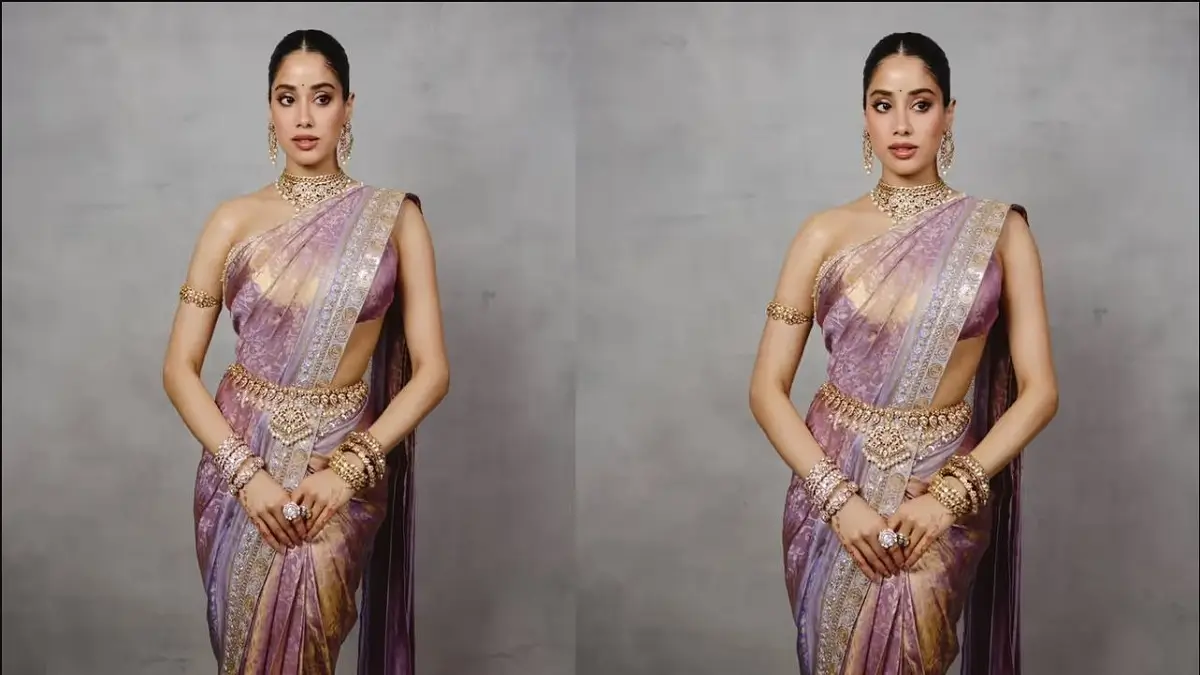 Janhvi Kapoor: ಲವೆಂಡರ್ ಕಾಂಜೀವರಂ ಸೀರೆಯಲ್ಲಿ ಜಾನ್ವಿ ಕಪೂರ್ ಜಾದೂ! ಮೆಹೆಂದಿಯಲ್ಲಿತ್ತು ಬಾಯ್‌ಫ್ರೆಂಡ್ ಹೆಸರು!