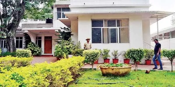 Cm House 1