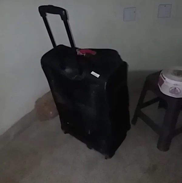 Suit Case 4 1