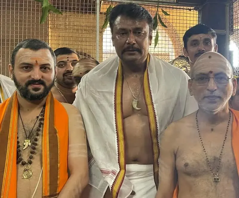 Actor Darshan Thoogudeepa And Chikkanna Visited Kollur Mookambika Temple 1
