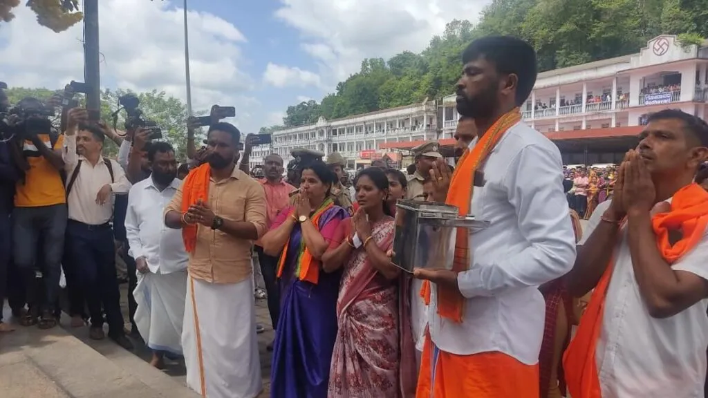 soujanya Case Prayer at Annappa Temple