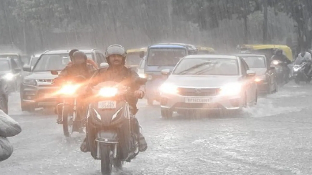 Karnataka Heavy Rain Alert IMD Issued Yellow Alert In These Districts