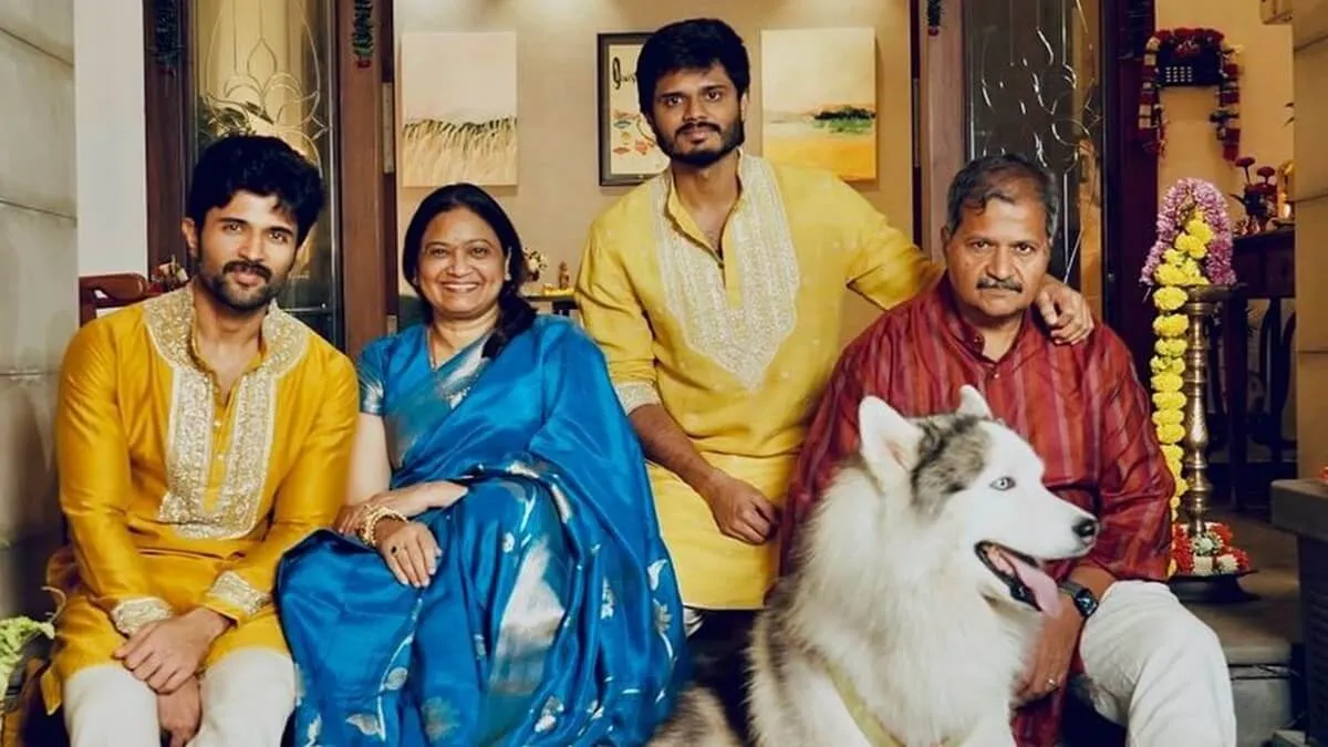Rashmika mandanna celebrates diwali with vijay deverakonda