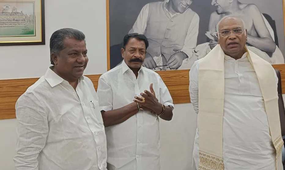Shorapur Congress MLA Raja Venkatappa Naik passed away heart attack